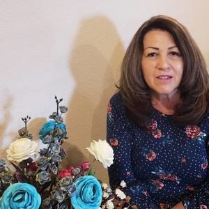 Meet your Posher, Dolores